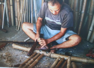 NGHỆ THUẬT ĐIÊU KHẮC GỖ CƠ TU – MỘT GÓC NHÌN